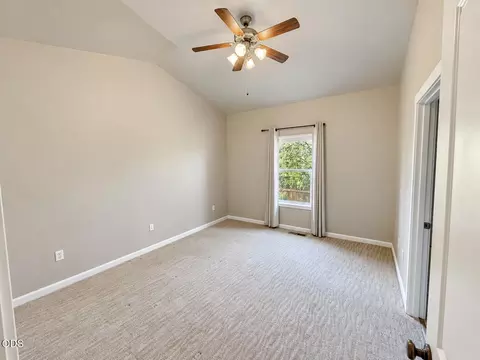 Bedroom - 20648 Beaumont Dr, Bend, OR 97701 photo 6 of 6
