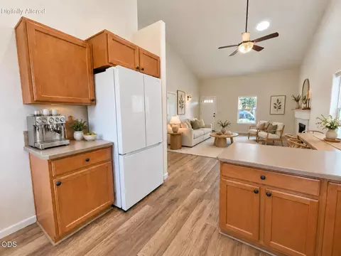 Kitchen - 20648 Beaumont Dr, Bend, OR 97701 photo 1 of 3