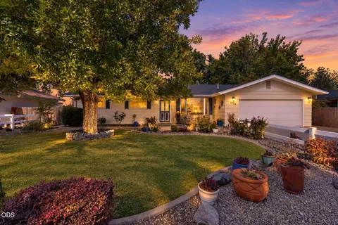 4704 Hope St, Klamath Falls, OR 97603