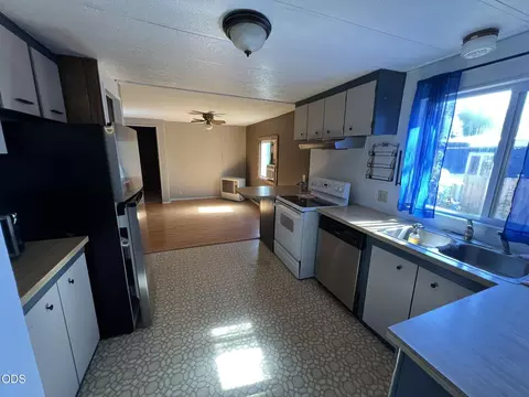 Kitchen - 19274 Edler St, Bly, OR 97622 photo 2 of 3