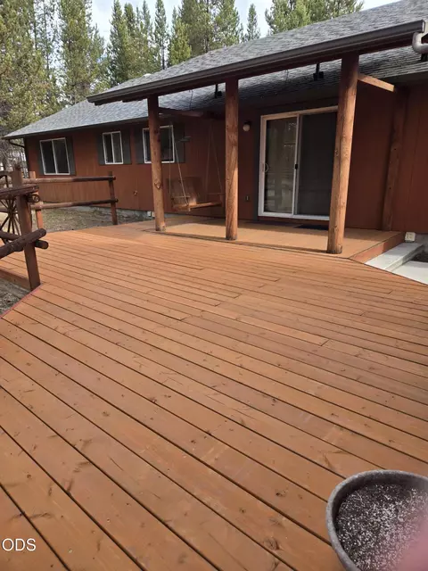 Exterior - 52971 Walker Way, La Pine, OR 97739 photo 5 of 9