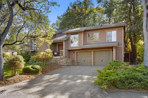 2586 Freedom Way, Medford, OR 97504