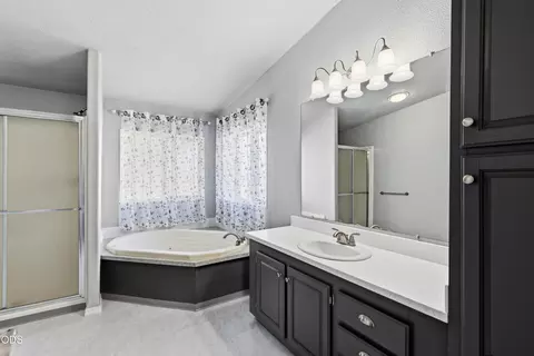 633 E Archwood Dr UNIT 27, Eagle Point, OR 97524 photo 13