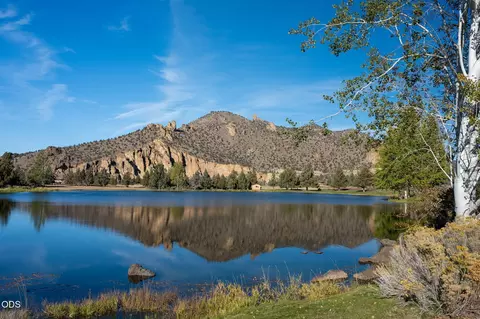 711 NE Good Pasture Loop #LH 43, Terrebonne, OR 97760