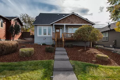 4188 SW Rhyolite Pl, Redmond, OR 97756