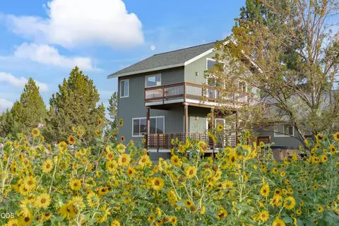 Exterior - 59866 Calgary Loop, Bend, OR 97702 photo 5 of 26
