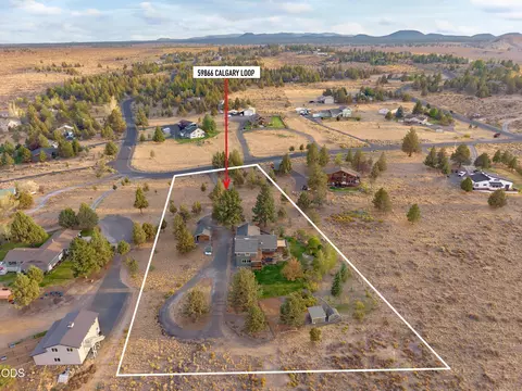 View/Area - 59866 Calgary Loop, Bend, OR 97702 photo 2 of 6