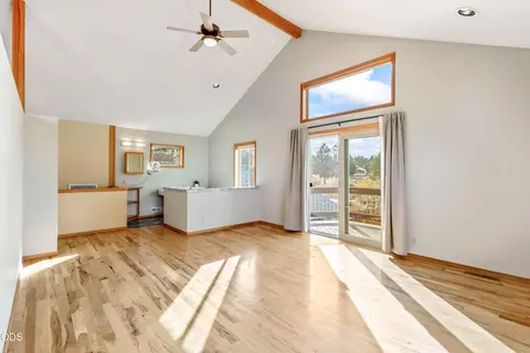 Living - 59866 Calgary Loop, Bend, OR 97702 photo 3 of 4