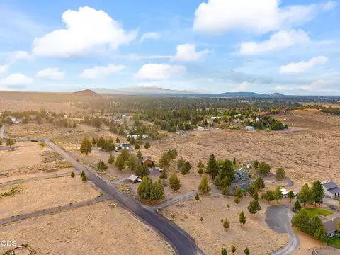 View/Area - 59866 Calgary Loop, Bend, OR 97702 photo 6 of 6