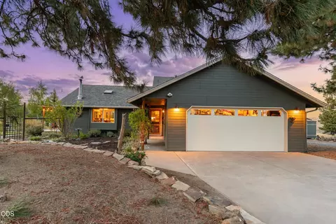 Exterior - 59866 Calgary Loop, Bend, OR 97702 photo 2 of 26