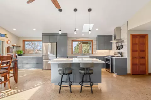 Kitchen - 59866 Calgary Loop, Bend, OR 97702 photo 2 of 5