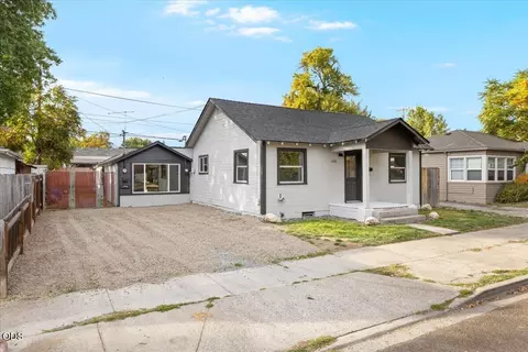 635 Pennsylvania Ave, Medford, OR 97501