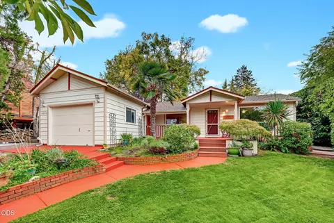 2246 Aloha Ave, Medford, OR 97504