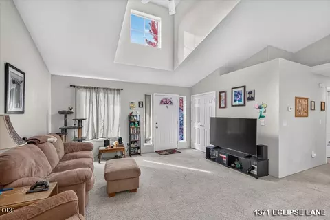 Other - 1371 SW Eclipse Ln, Grants Pass, OR 97527 photo 3 of 13
