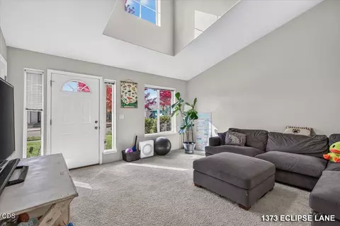 Other - 1371 SW Eclipse Ln, Grants Pass, OR 97527 photo 9 of 13