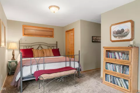 Bedroom - 54975 Forest Ln, Bend, OR 97707 photo 4 of 5