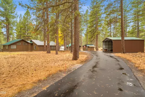 Exterior - 54975 Forest Ln, Bend, OR 97707 photo 8 of 9