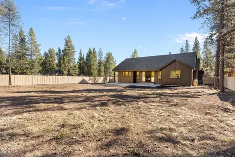 Exterior - 17498 Snow Goose Rd, Bend, OR 97707 photo 4 of 10
