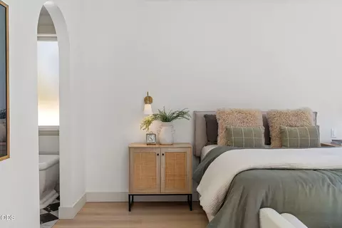 Bedroom - 17498 Snow Goose Rd, Bend, OR 97707 photo 3 of 5