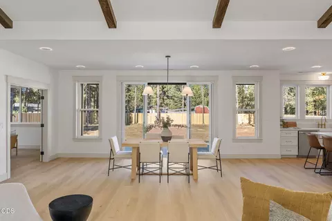 Dining - 17498 Snow Goose Rd, Bend, OR 97707 photo 2 of 5