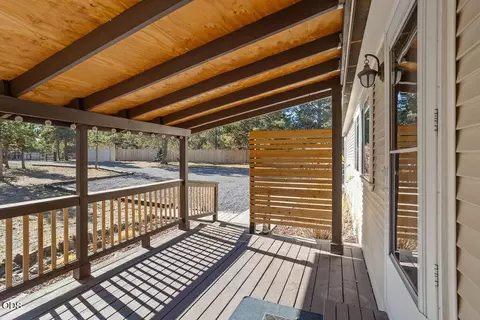 Exterior - 16122 Twin Dr, La Pine, OR 97739 photo 2 of 11