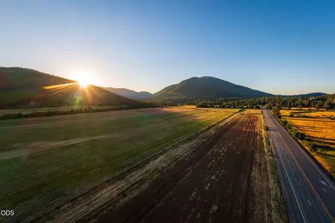 22503 Redwood Hwy, Kerby, OR 97531