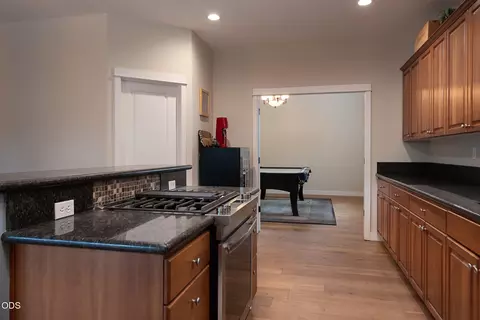 Kitchen - 63463 Stacy Ln, Bend, OR 97701 photo 5 of 5