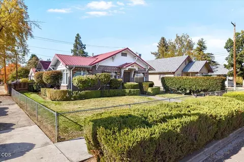 301 N Peach St, Medford, OR 97501