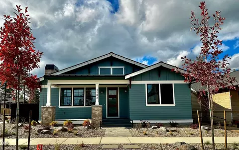 1102 NW Kendrick Pl #299, Bend, OR 97703