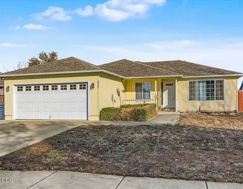 3827 Heritage Way, White City, OR 97503
