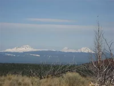 59629 SE Okanagan Ln, Bend, OR 97702 photo 3