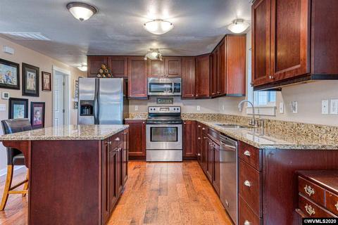385 B St, Independence, OR 97351 photo 11