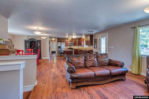 385 B St, Independence, OR 97351 photo 6