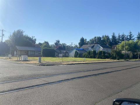 450 2nd St, Independence, OR 97351 photo 1