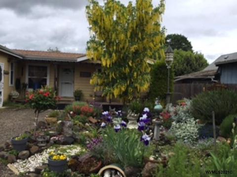 644 D St, Independence, OR 97351 photo 1