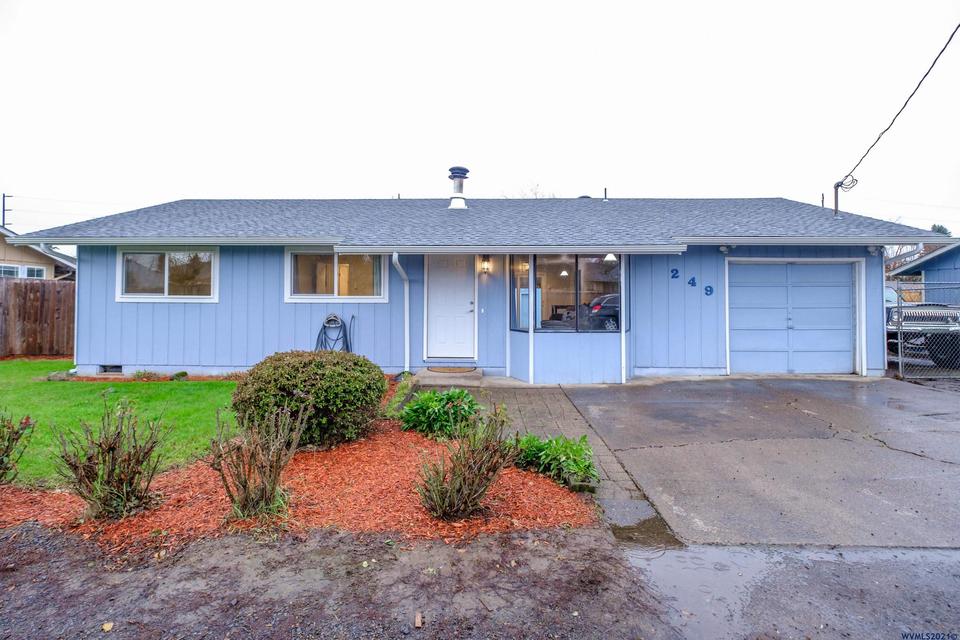 249 Eldin Ave NE, Salem, OR 97301 41 Photos MLS 785571 Movoto