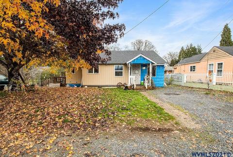 98 Sweet Home Homes For Sale Sweet Home Or Real Estate Movoto