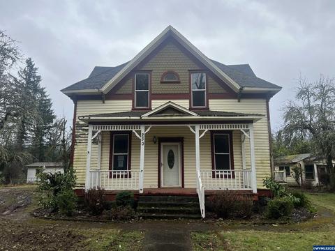230 Central St E, Gates, OR 97346 photo 1