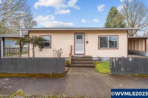 641 E St, Independence, OR 97351 photo 1