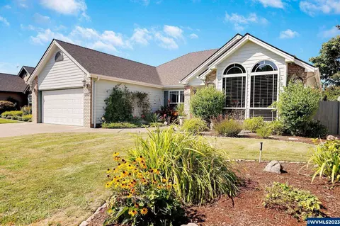 1167 Keystone Lp NE, Keizer, OR 97303 photo 1