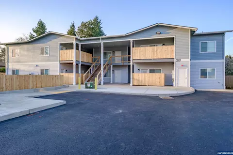 4125 Market St NE, Salem, OR 97301
