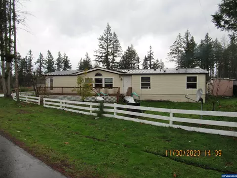 140 Louisa St, Gates, OR 97346
