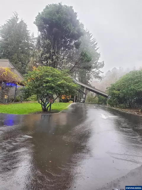 301 Otter Crest Dr, Newport, OR 97365 | 21 Photos - Movoto