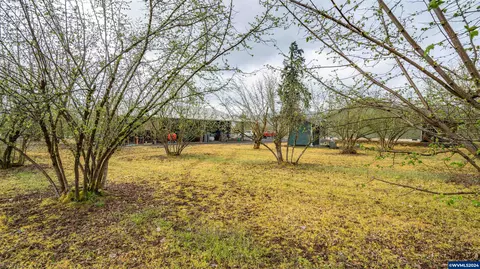 Exterior - 37082 Goats Rd, Springfield, OR 97478 photo 7 of 12