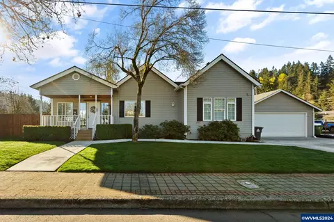 117 Smith St, Silverton, OR 97381 photo 1