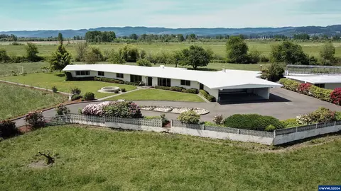 53765 E Honeyman Rd, Scappoose, OR 97056