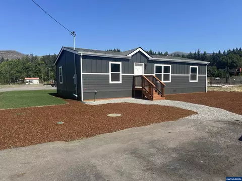 100 E Central Ave, Gates, OR 97346 photo 1