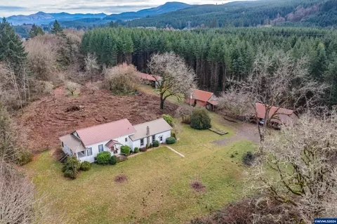 40303 Fox Valley Rd, Lyons, OR 97358 photo 1