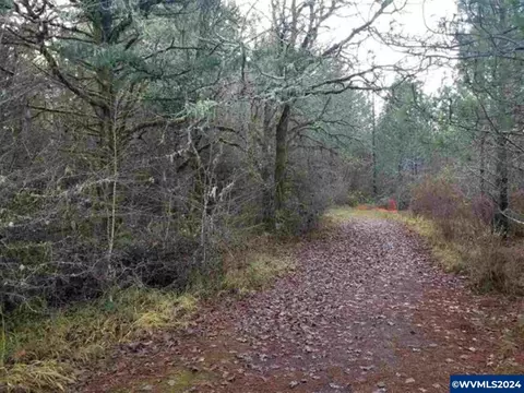 2655 NW Foothill Dr, Corvallis, OR 97330