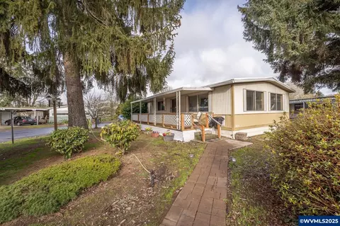 1905 Waverly Dr SE #10, Albany, OR 97322